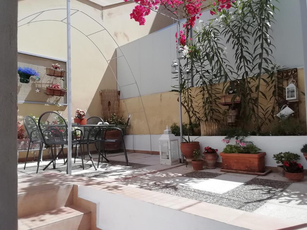 Amazing Semi-Basement Art Apartment Easy Walk To Nafplio Centre Buitenkant foto