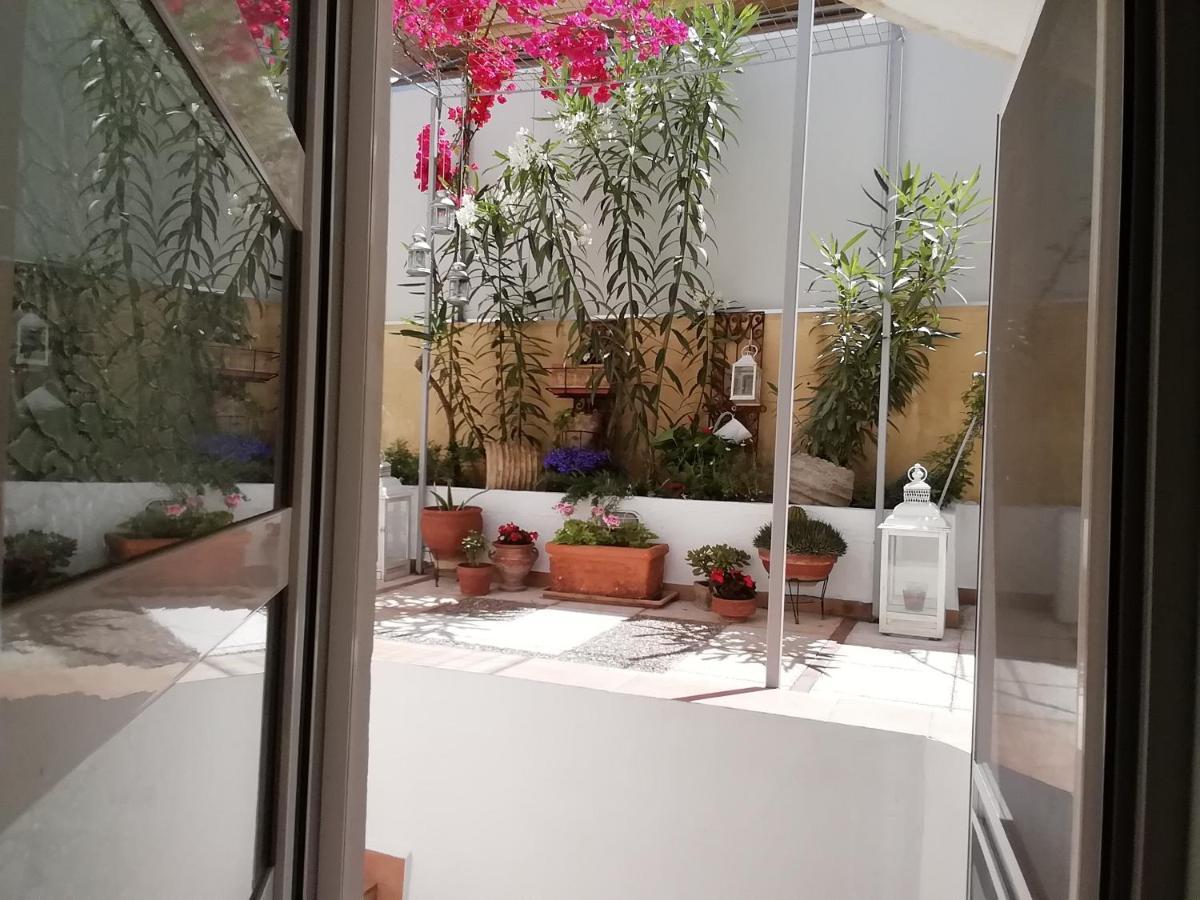 Amazing Semi-Basement Art Apartment Easy Walk To Nafplio Centre Buitenkant foto